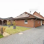 Nyaraló Am Waldrand